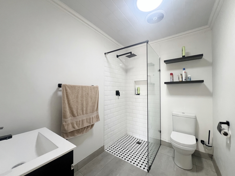 To Let 3 Bedroom Property for Rent in Langeberg Ridge Western Cape